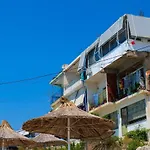 Mojsi Apartments